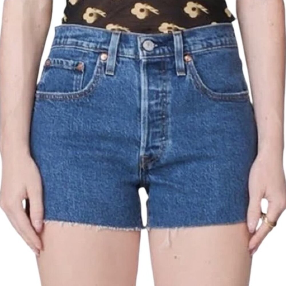 Levi’s Premium 501 Raw Hem Cut-Off Denim Shorts in Sea Island Blue Wash Size 27